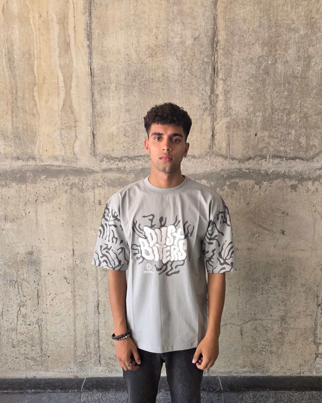 Grey Short-Sleeved Oversized T-shirt