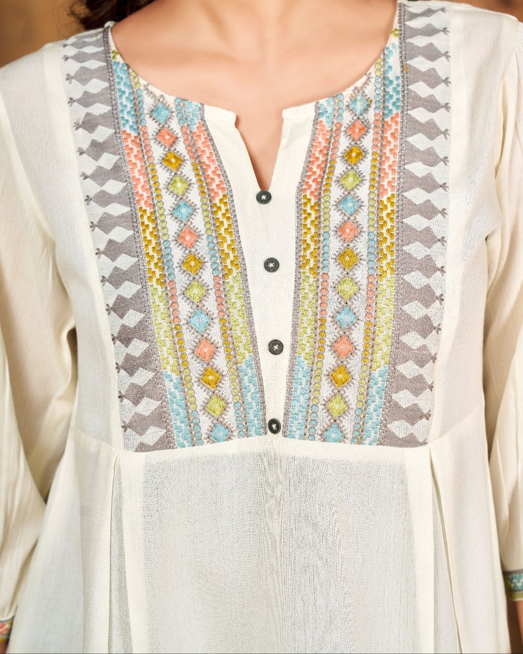 Cream Round Neck With V Cut Tunic Top Trooking