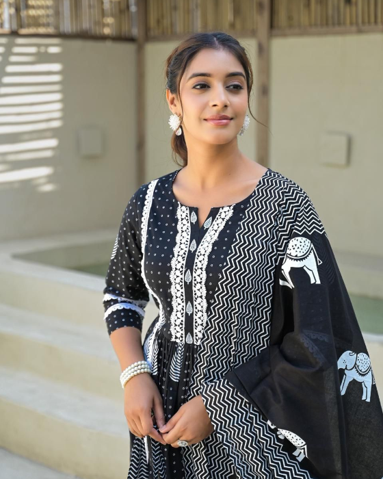 Black Screen Print 3 Pcs Cotton Flare Kurti Set With Shopping Bag