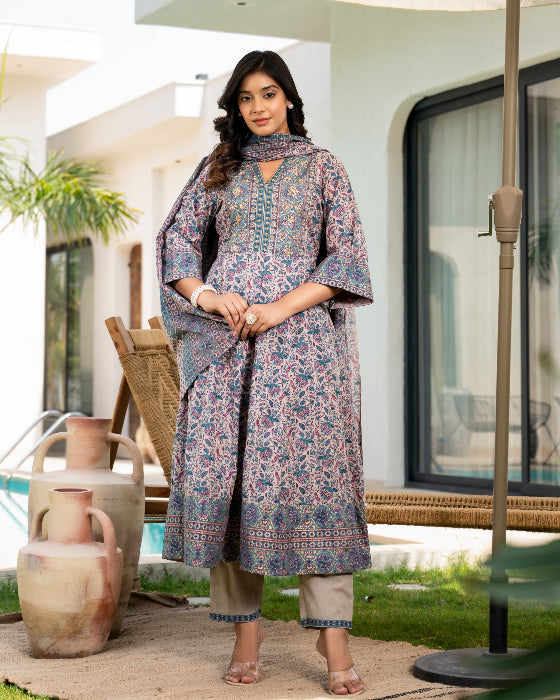 green anarkali dress for women_trooking fashions