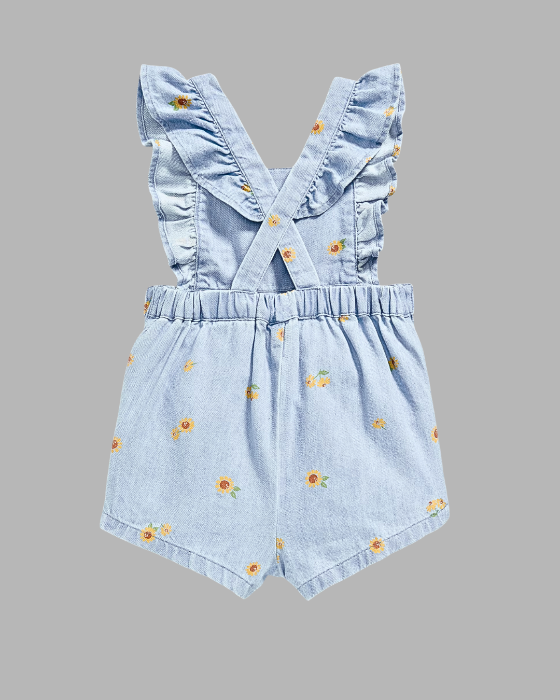 light blue jomper