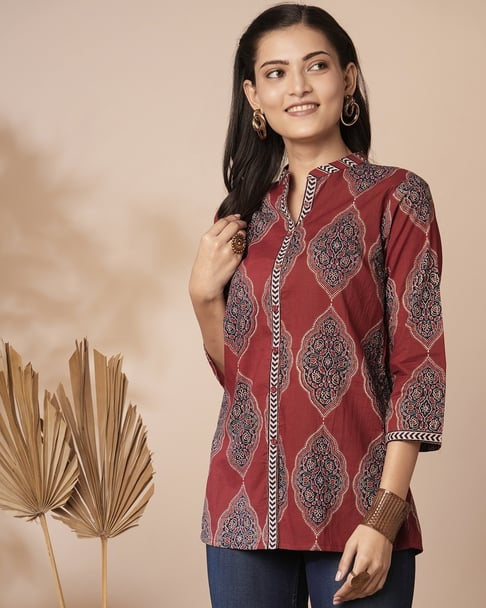 Red ethnic motifs printed short kurti_trooking 