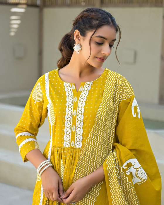 Yellow Screen Print 3 Pcs Cotton Flare Kurti Set With Shopping Bag